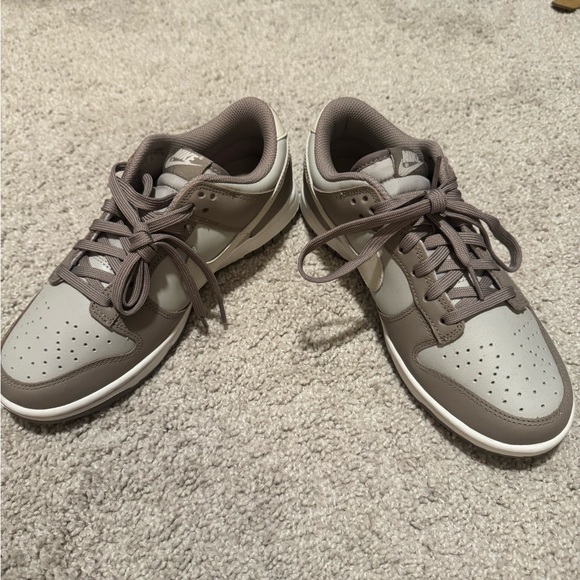 Nike Dunk Low women’s size 7.5 - Picture 3 of 4
